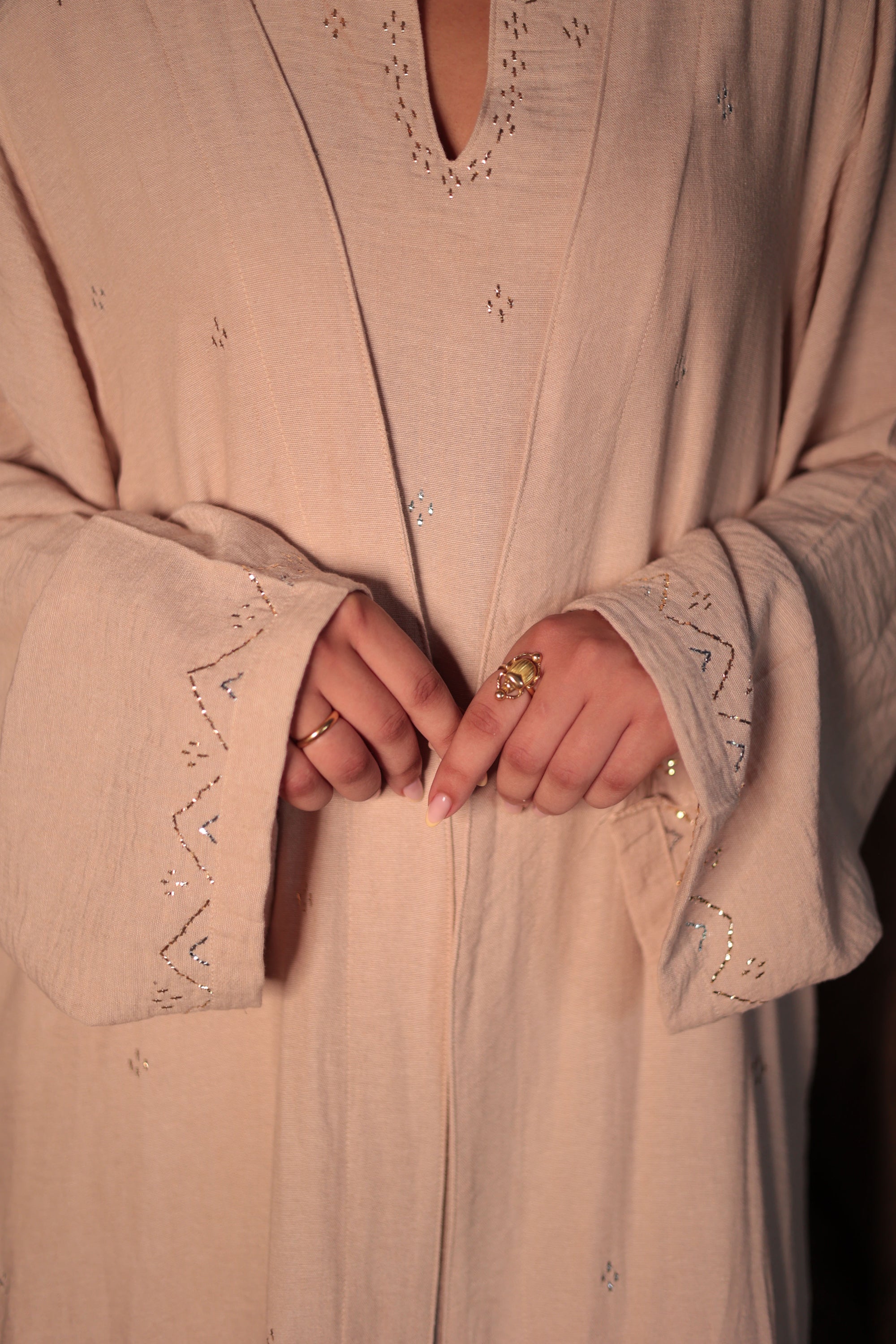 ✨ Golden Touch – لمسة الذهب